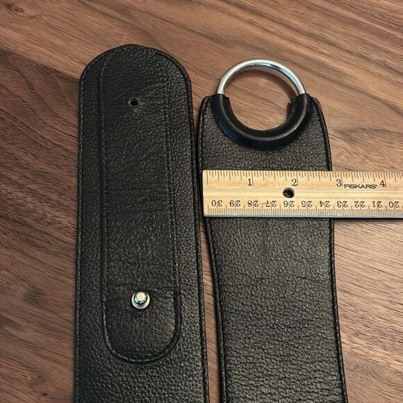 Chico's Leather Statement Belt - Large. Super cute buckle closure, stretch back. - Picture 6 of 6
